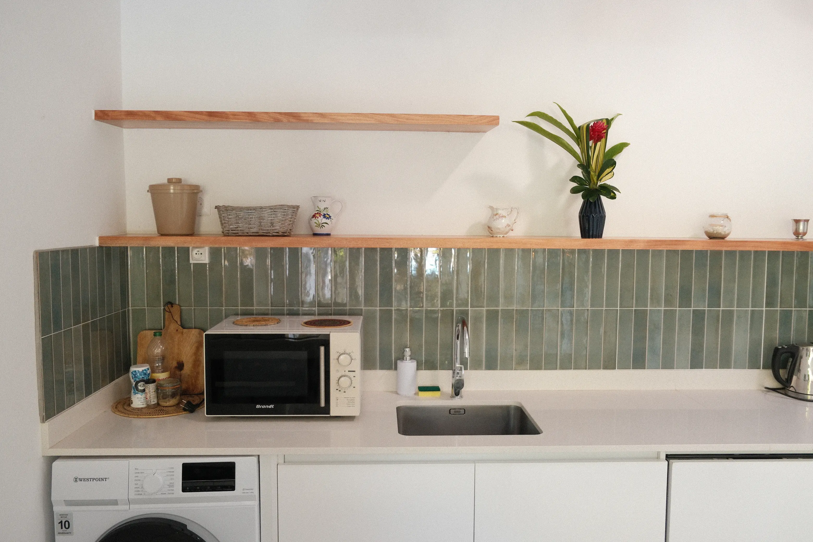 Détail des équipements de standing de la cuisine américaine